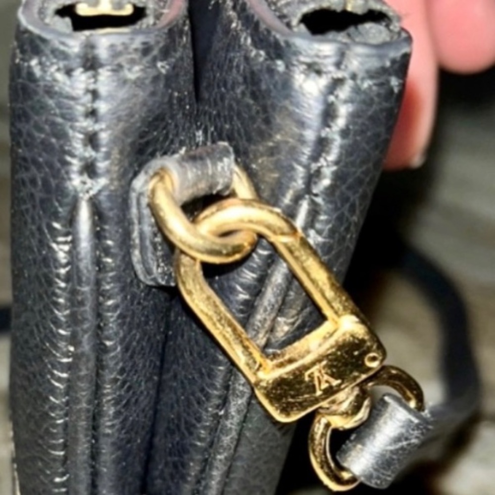 👑✅PRICE FIRM✅AUTHENTIC Louis Vuitton Bicolor Double Zip - Picture 13 of 17